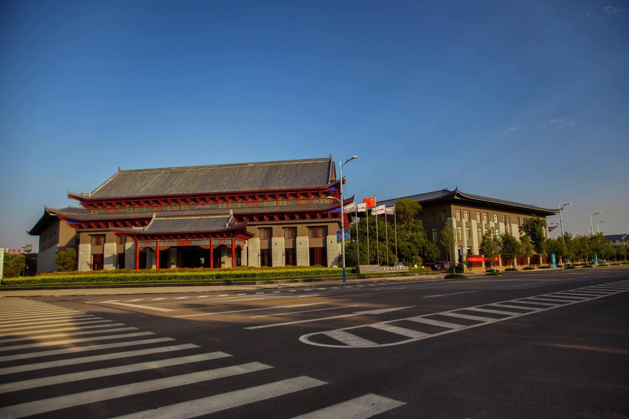 Cloud Luo Ping Hotel Luoping Екстер'єр фото