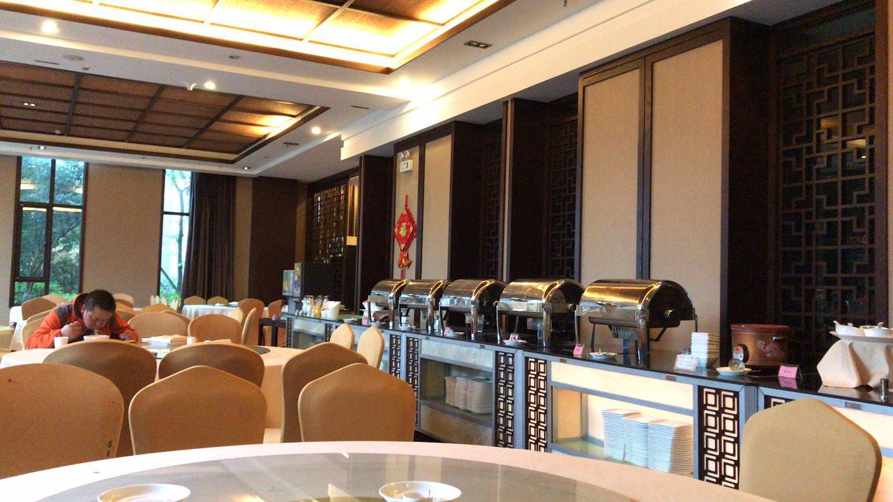 Cloud Luo Ping Hotel Luoping Екстер'єр фото
